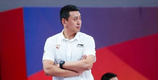 TA：德布劳内改变饮食和运动习惯，以确保长时间养伤不会影响他TheAthletic撰文谈到了德布劳内的话题，该文表示德布劳内改变饮食和运动习惯，以确保长时间养伤不会影响他。